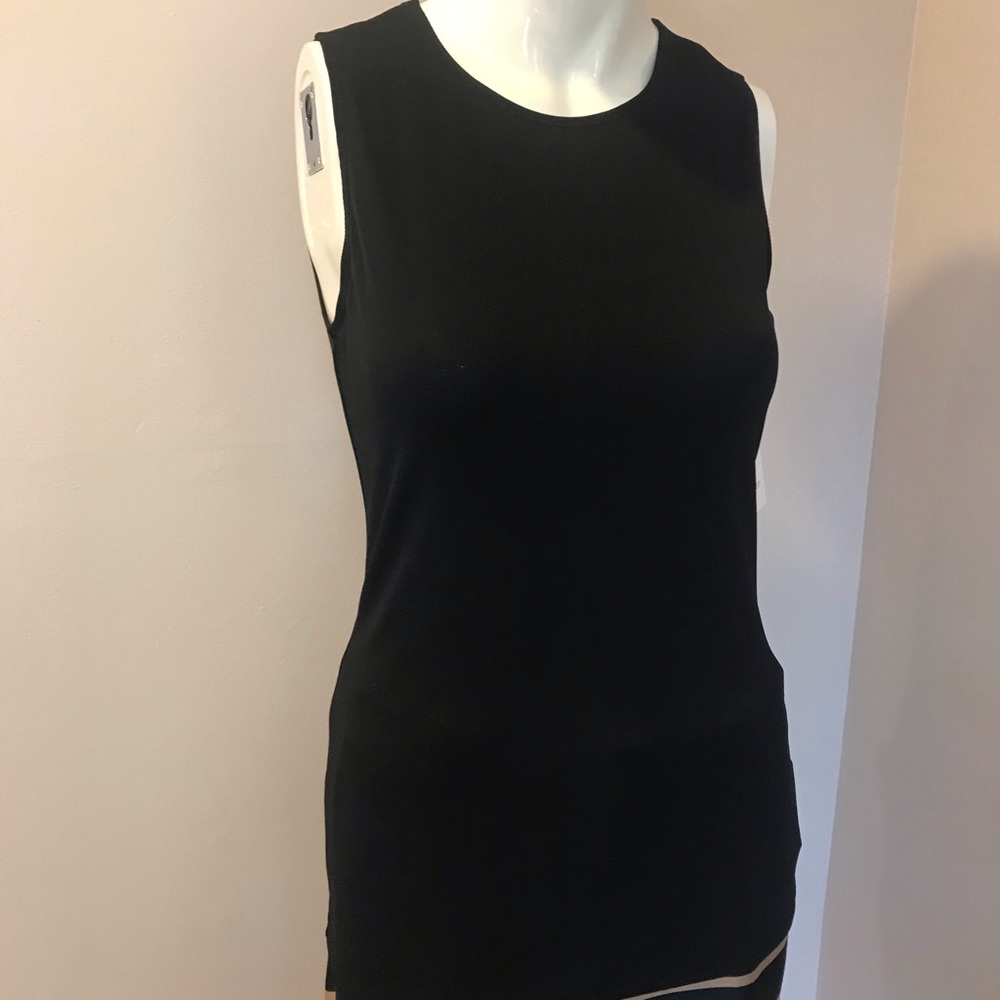 NWT Karen Kane Sleeveless Crewneck Top